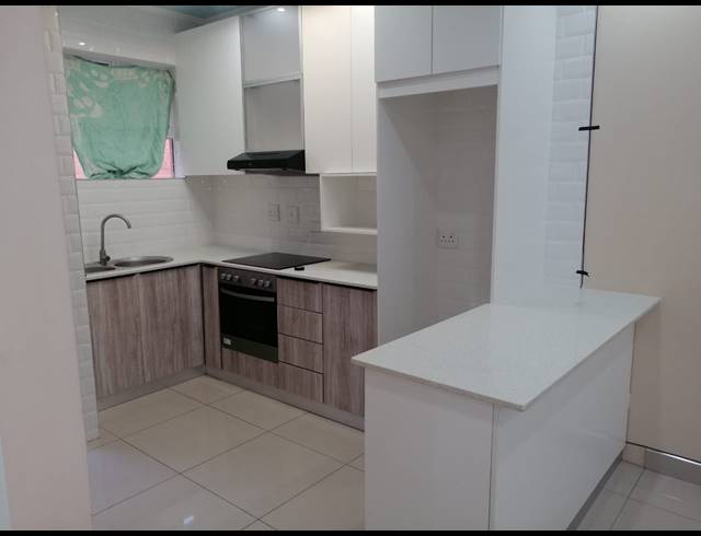 0.5 BEDROOM FLAT FOR SALE IN ESSENWOOD